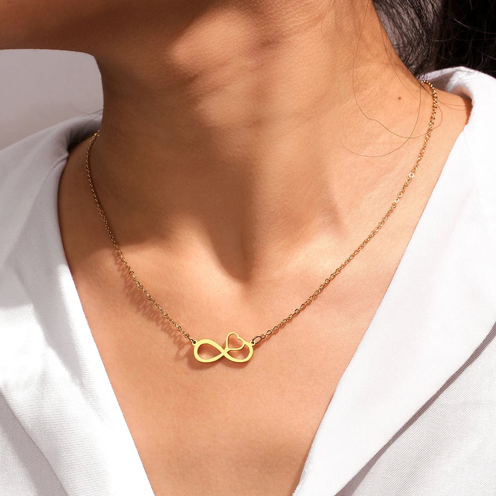 Colliers en acier inoxydable avec pendentif en forme de cœur et symbole de l'infini pour femmes, bijoux tendance, cadeaux de fête, nouveauté 2025.