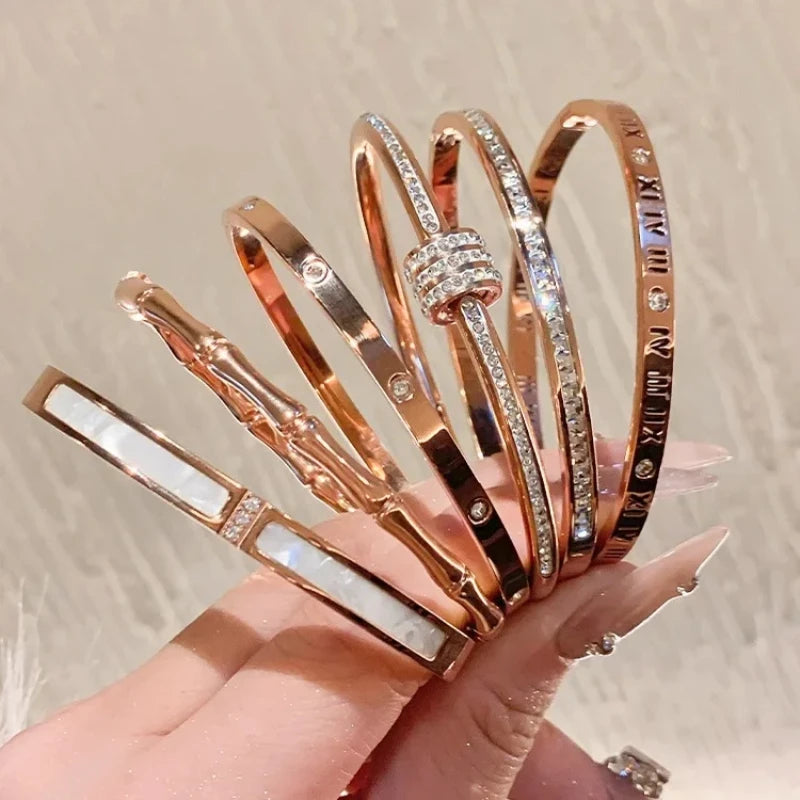 Bracelet Luxe en Acier Titane – Or Rose & Zircon Scintillant