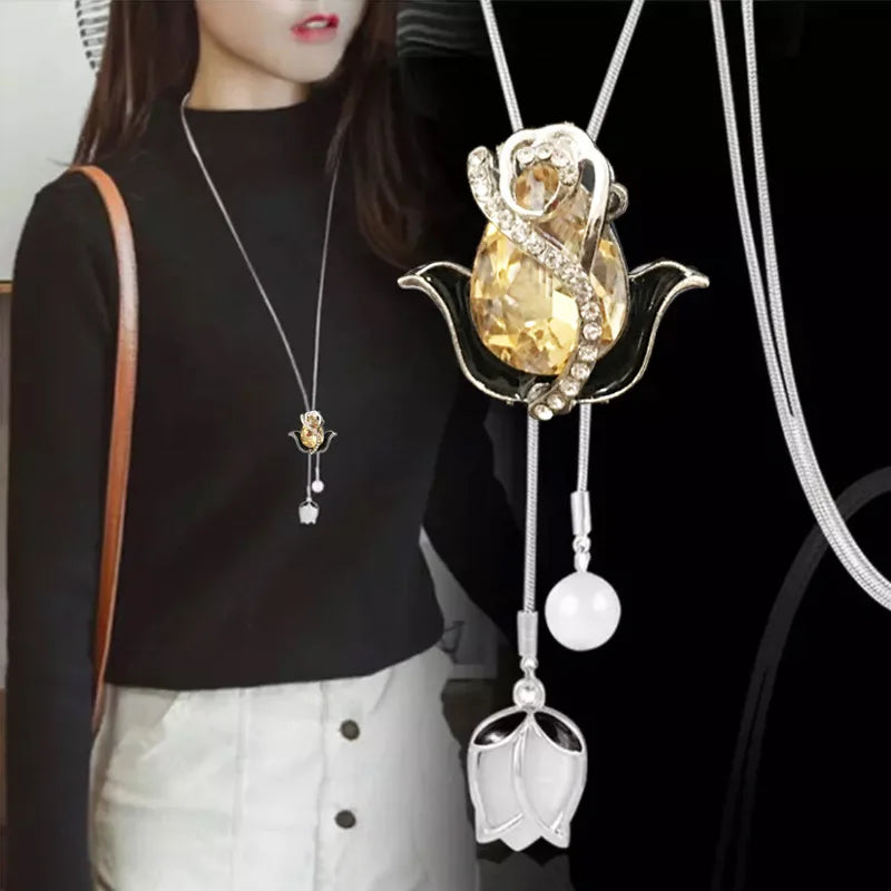 Collier Pendentif Fleur BYSPT – Couleur Argent & Imitation Perle
