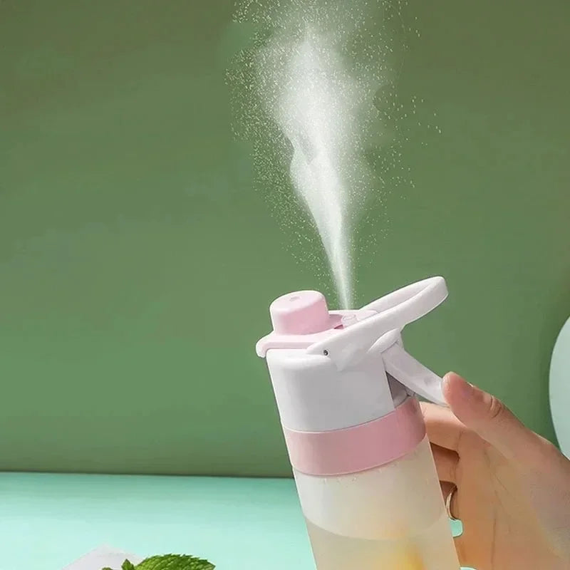 Bouteille d'eau en spray de 700 ml Bouteille d'eau de sport portable pour filles Gym Fitness Drinking Drinkware Randonnée Riding Bouteille d'eau
