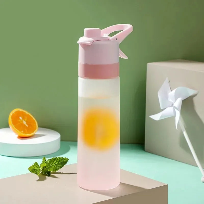 Bouteille d'eau en spray de 700 ml Bouteille d'eau de sport portable pour filles Gym Fitness Drinking Drinkware Randonnée Riding Bouteille d'eau