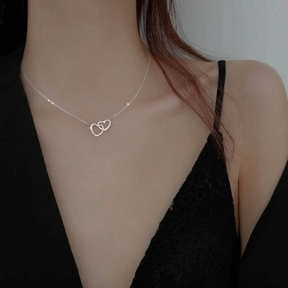 Fashion Alloy Love Drop Necklace Double Heart Light Weight Clavicle Choker Jewelry Simple Style Pendant Necklace