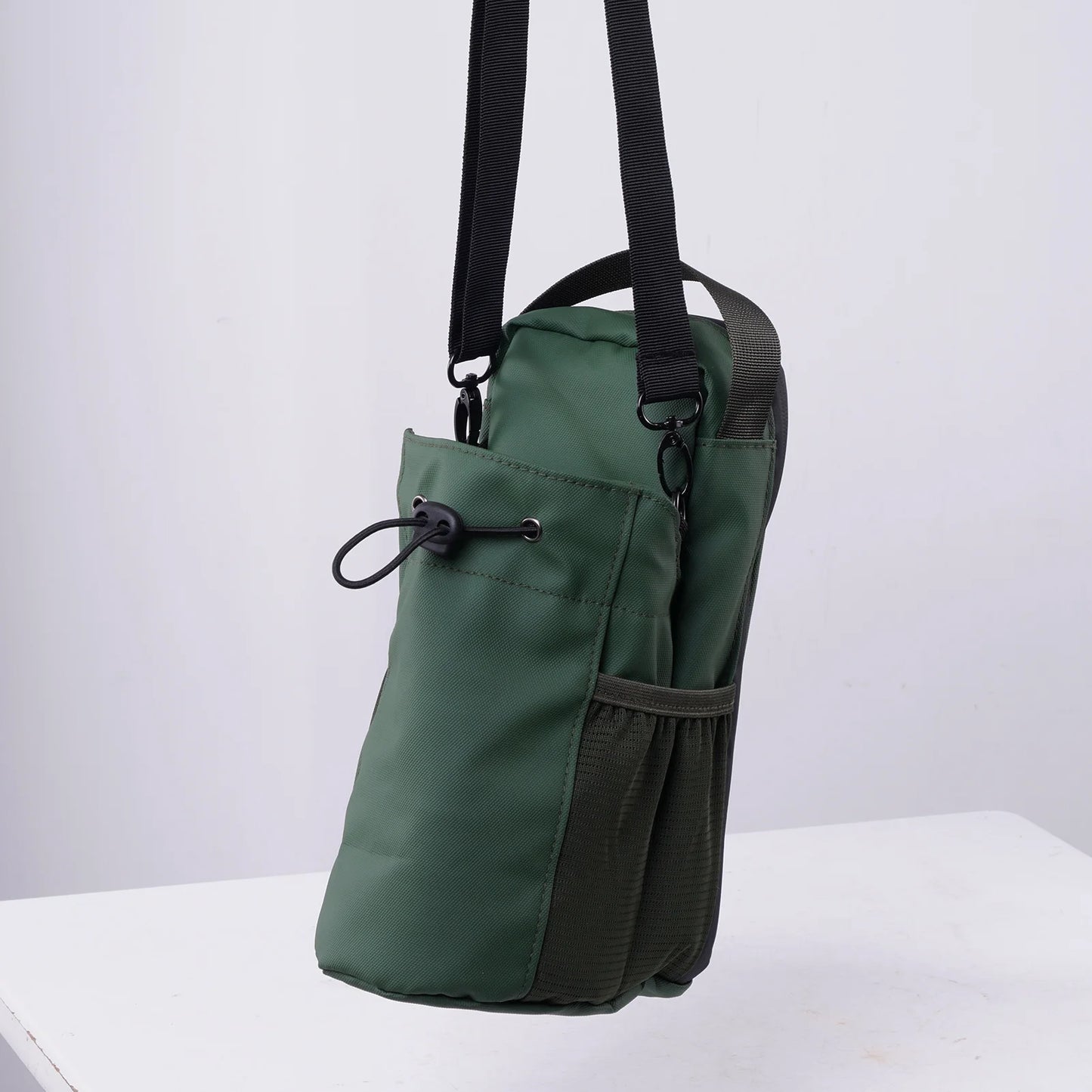 Sac à bandoulière magnétique pour salle de sport Bouteille d’eau et support de téléphone Sac à bandoulière imperméable pour les sports de plein air Accessoires de fitness de voyage