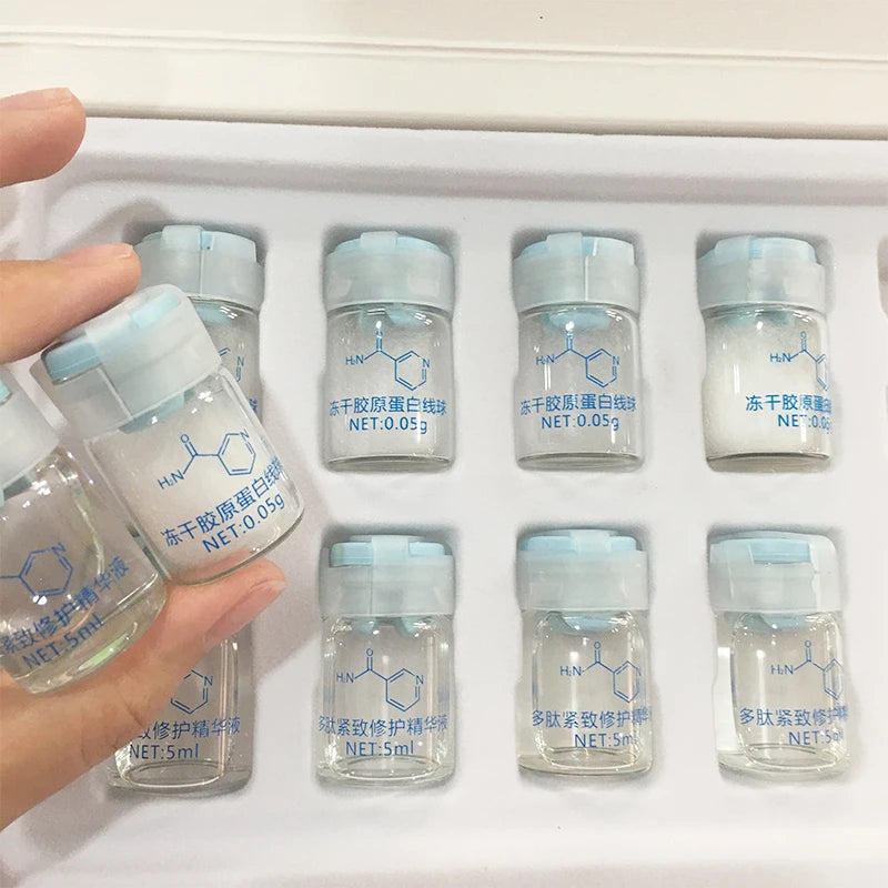 Sérum coréen pour le visage à base de protéines de soie hydrolysées et de collagène.
