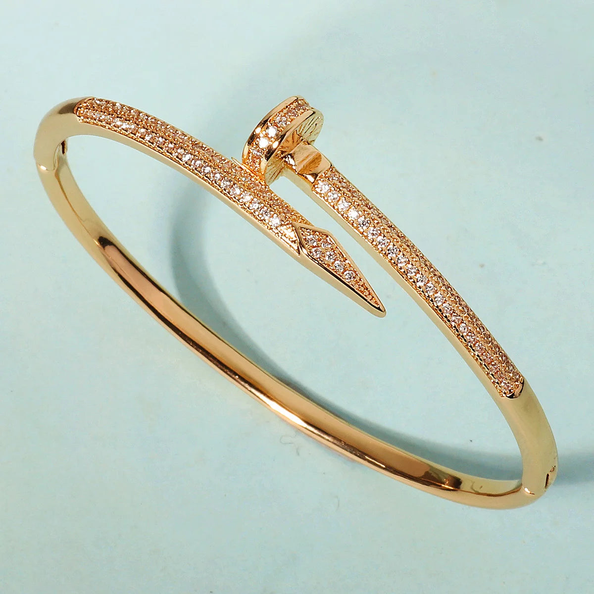 Bracelet Classique en Acier Inoxydable – Zircon Scintillant pour Femme