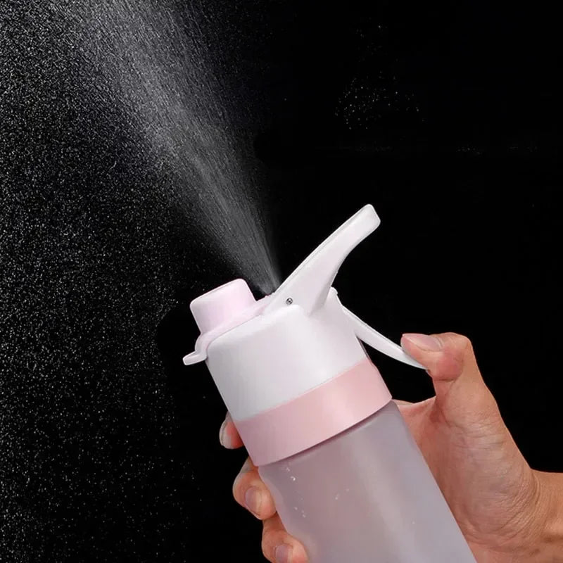 Bouteille d'eau en spray de 700 ml Bouteille d'eau de sport portable pour filles Gym Fitness Drinking Drinkware Randonnée Riding Bouteille d'eau