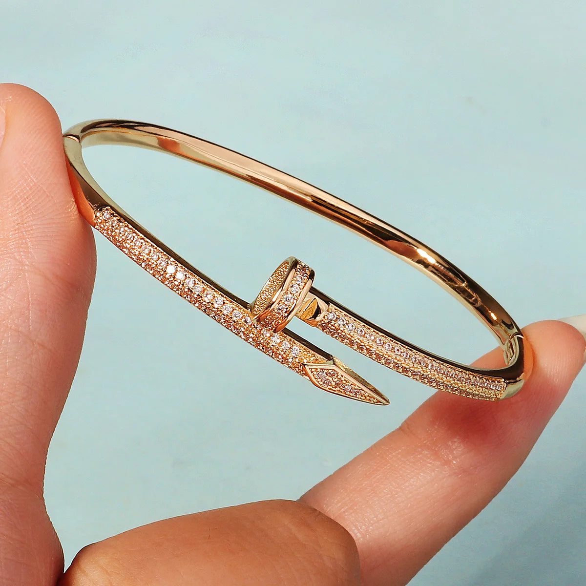 Bracelet Classique en Acier Inoxydable – Zircon Scintillant pour Femme