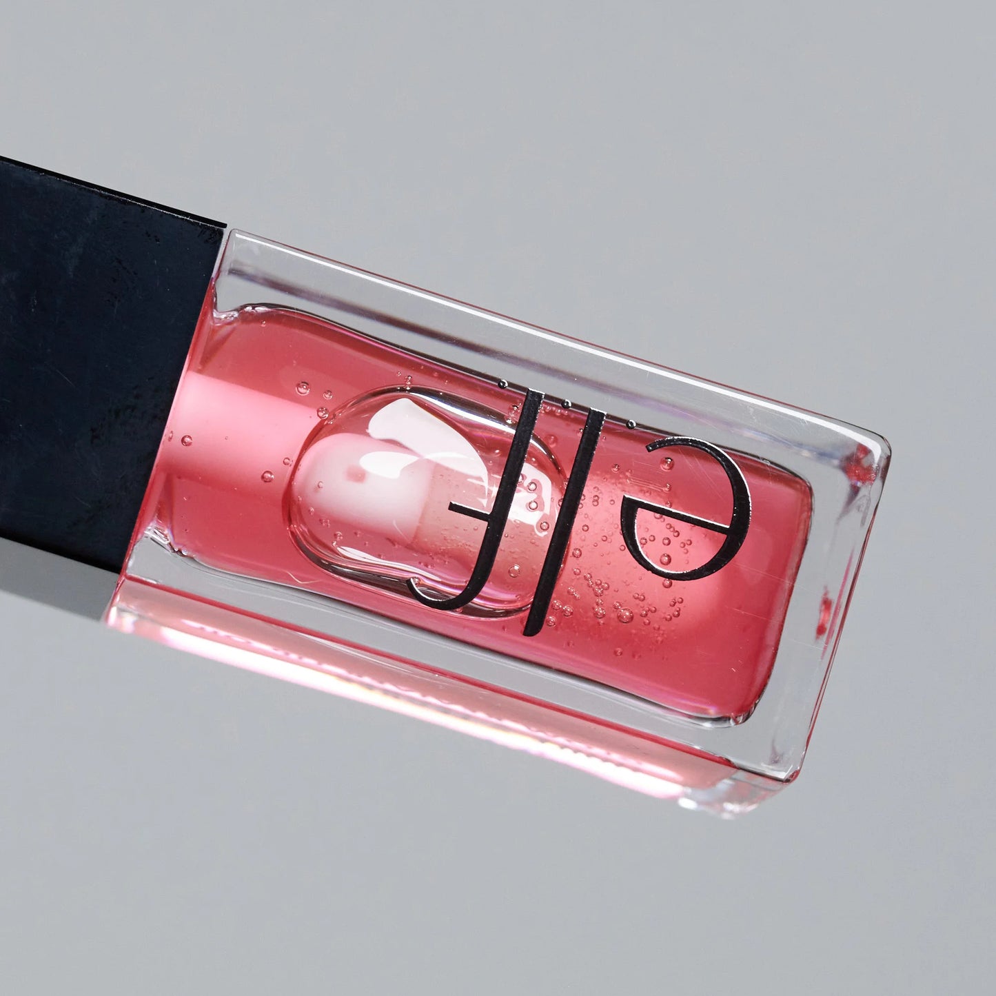 Brillant à lèvres Elf Glow Reviver – Hydratante et nourrissante, des lèvres lisses et éclatantes.