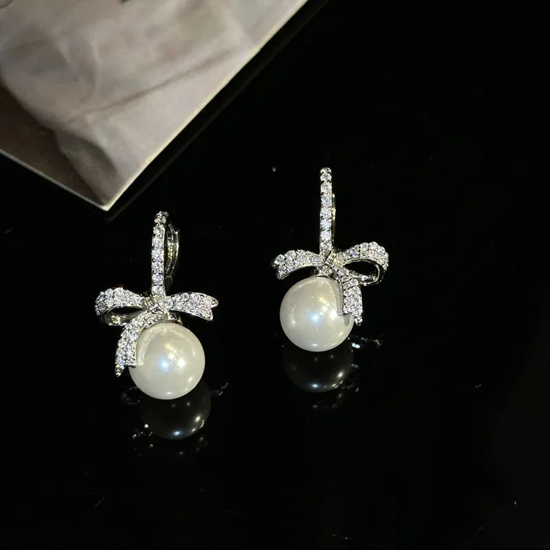 Boucles d’Oreilles Micro Pavées en Perles – Style Bokwnot Délicat, Nouveauté 2025
