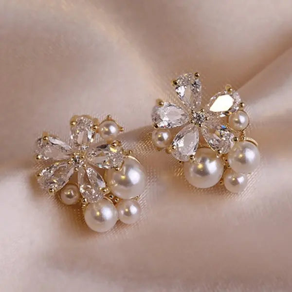New French Retro Crystal Pearl Stud Earrings For Women Exquisite Bee Small Earrings Fashion Jewelry Gift Mujer Boucle D'oreille