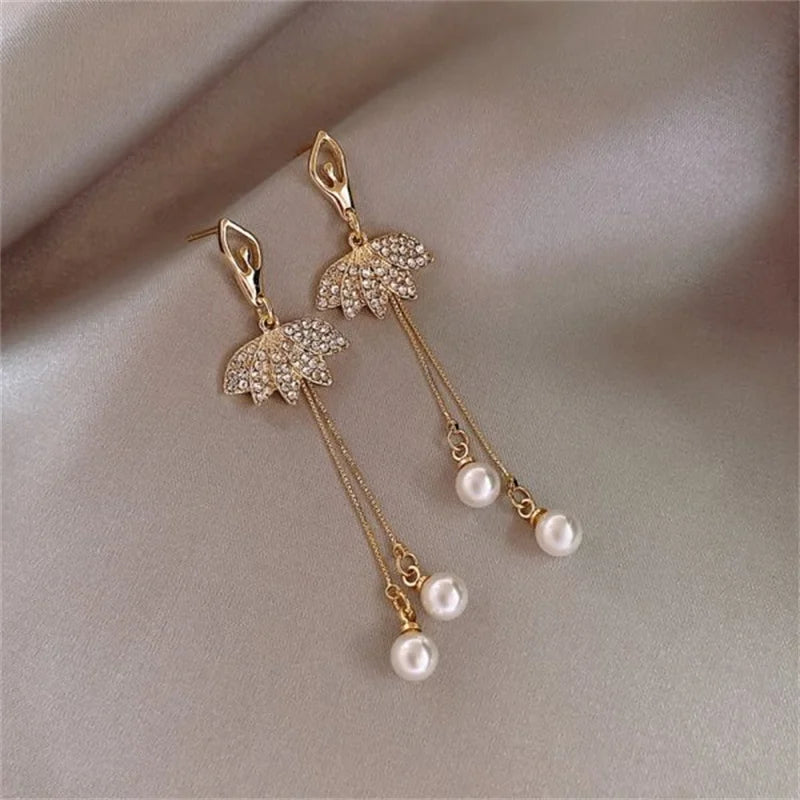 New French Retro Crystal Pearl Stud Earrings For Women Exquisite Bee Small Earrings Fashion Jewelry Gift Mujer Boucle D'oreille