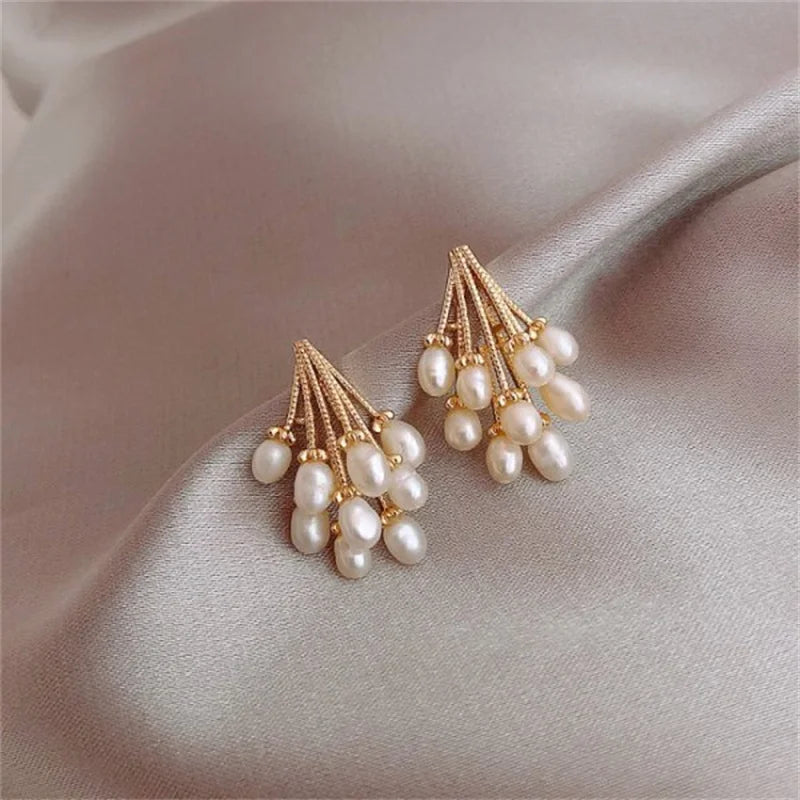 New French Retro Crystal Pearl Stud Earrings For Women Exquisite Bee Small Earrings Fashion Jewelry Gift Mujer Boucle D'oreille