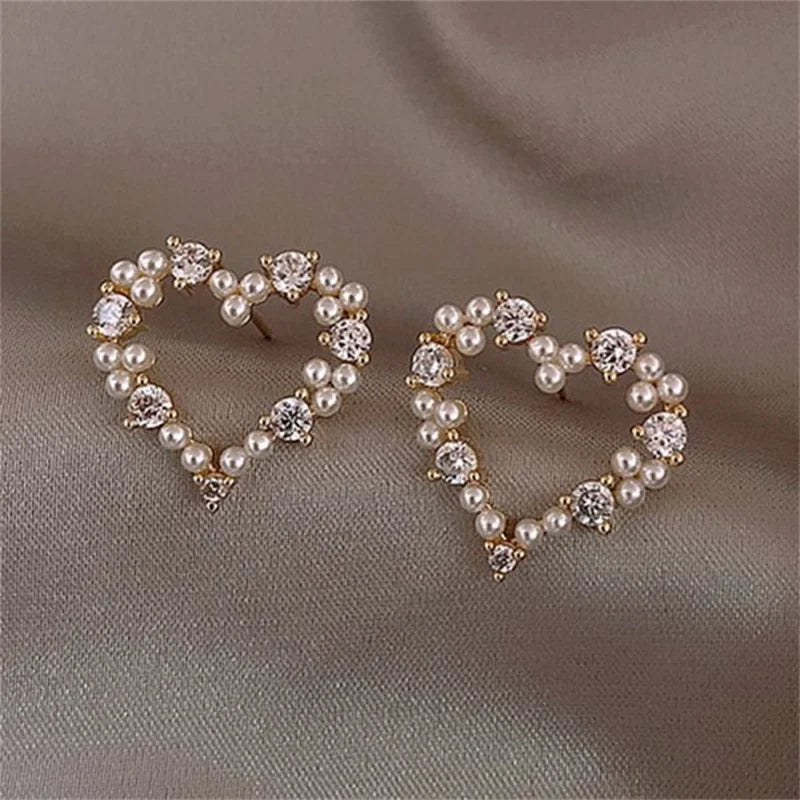 New French Retro Crystal Pearl Stud Earrings For Women Exquisite Bee Small Earrings Fashion Jewelry Gift Mujer Boucle D'oreille