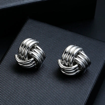 Boucles d'oreilles à clip vintage non percées, boucles d'oreilles géométriques en métal doré pour femmes.