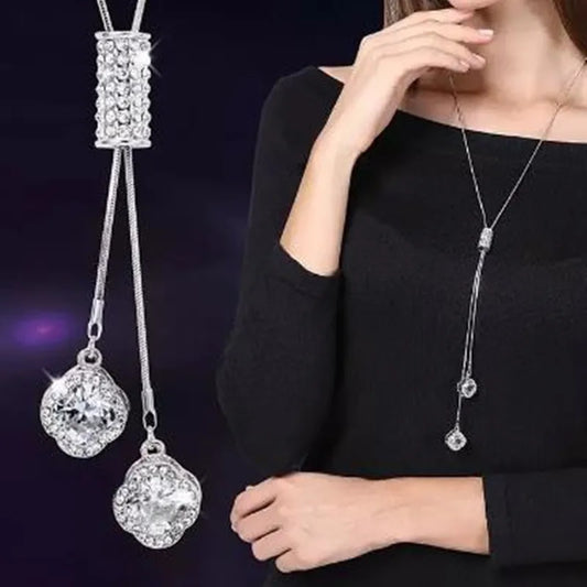 Collier Pendentif Fleur BYSPT – Couleur Argent & Imitation Perle
