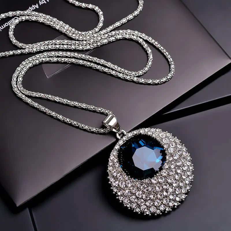 Collier Pendentif Fleur BYSPT – Couleur Argent & Imitation Perle
