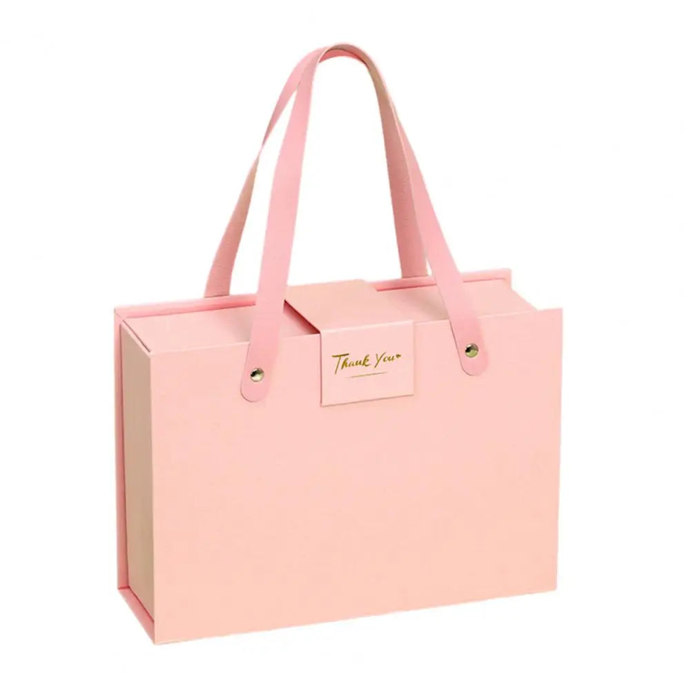 Coffret cadeau à fermeture magnétique, élégant avec fermeture cachée.
