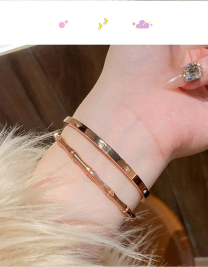 Bracelet Luxe en Acier Titane – Or Rose & Zircon Scintillant