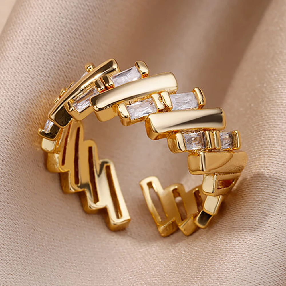 Bague Ouverte Femme en Acier Inoxydable Doré – Design Croix avec Zircon | Bijou Esthétique & Tendance – Idée Cadeau Mode