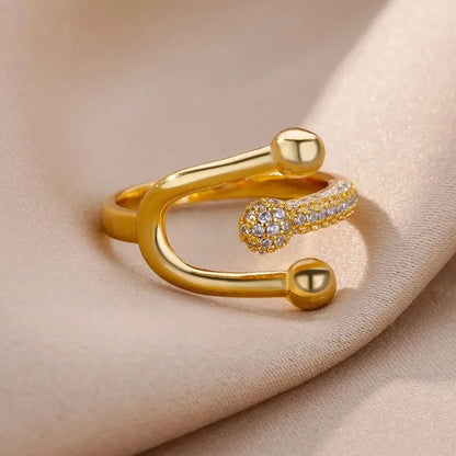 Bague ouverte ajustable en zircon micro-incrusté tendance, bague fer à cheval en or chic, bague minimaliste en cuivre pour femme.