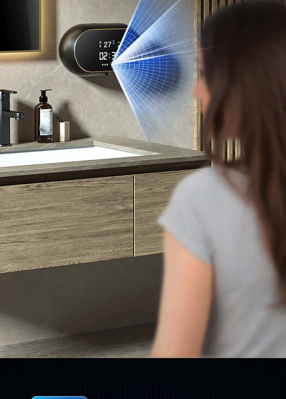 Distributeur automatique de savon en mousse sans contact Affichage de la température de l’heure Charge USB Distributeur de savon liquide à induction automatique étanche