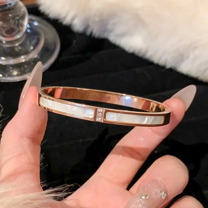 Bracelet Luxe en Acier Titane – Or Rose & Zircon Scintillant