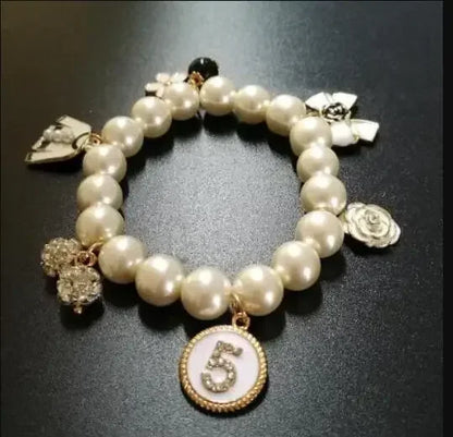 Bracelet de Luxe à Pampilles en Perles – Cristal No.5, Cadeau Élégant pour Femme