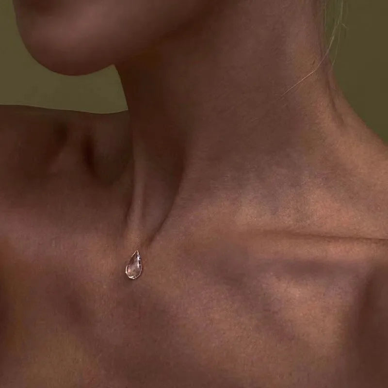 Collier et boucles d'oreilles en forme de goutte d'eau transparente, minimaliste