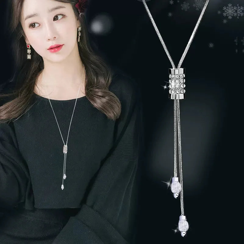 Collier Pendentif Fleur BYSPT – Couleur Argent & Imitation Perle