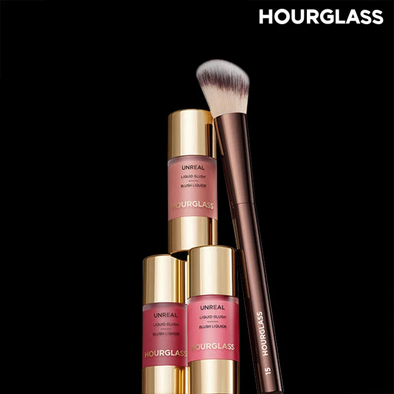 HOURGLASS No. 15 Pinceau blush liquide, pinceau contour incline.