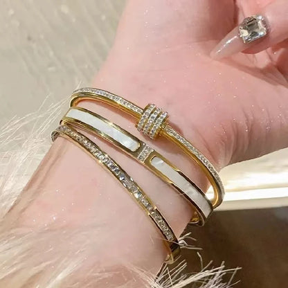 Bracelet Élégant Or avec Strass Scintillants – Acier Inoxydable Glamour