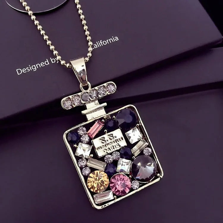 Collier Pendentif Fleur BYSPT – Couleur Argent & Imitation Perle