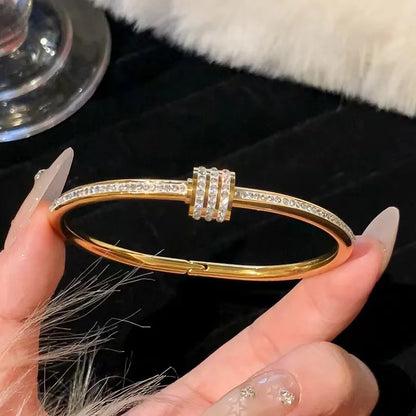 Bracelet Élégant Or avec Strass Scintillants – Acier Inoxydable Glamour